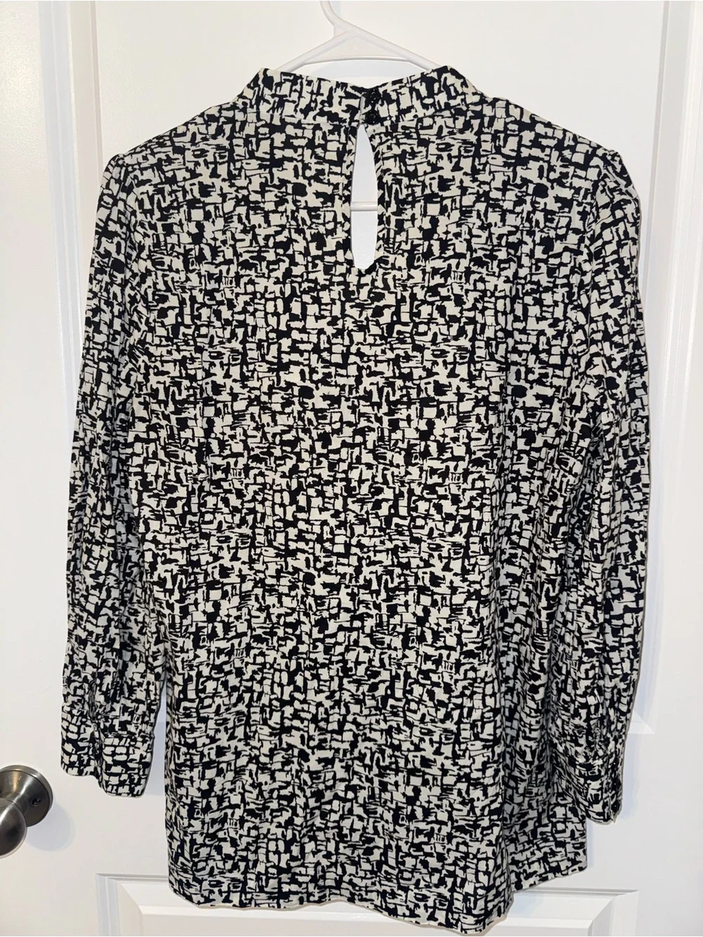 Kate Spade New York Black & White Tie-Neck Printed Blouse Size 10/Med